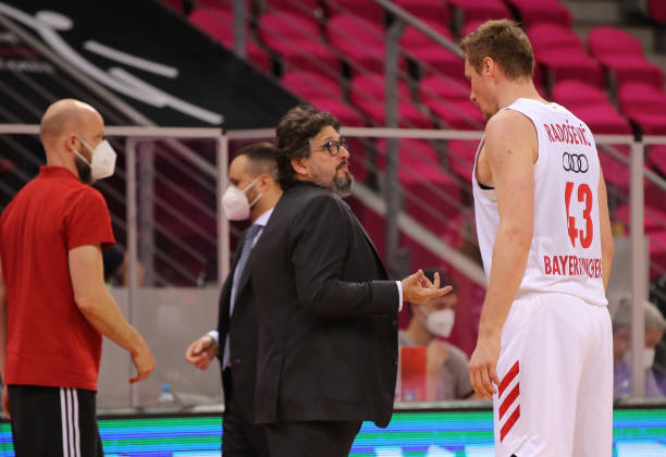 虽然篮板球 虽然篮板球