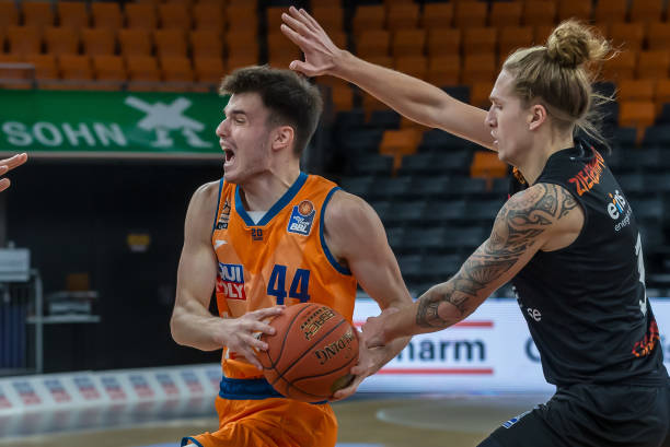 往往能在接 往往能在接